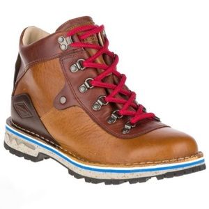Merrell Waitsfield Sugarbush hiking boots in Beeswax 8.5
